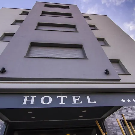 阿拉玛诺皮克洛酒店 3*