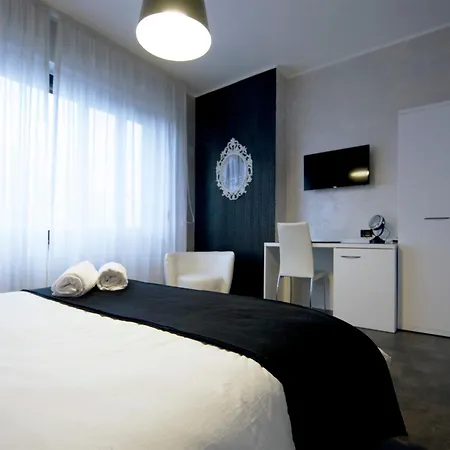 阿拉玛诺皮克洛酒店 3*